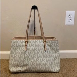 Michael Kors Large Jet Set Vanilla Tote Purse